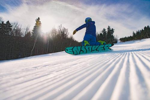 Slopeside Rentals - thumb 5