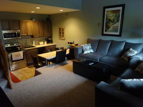 Slopeside Rentals - thumb 1