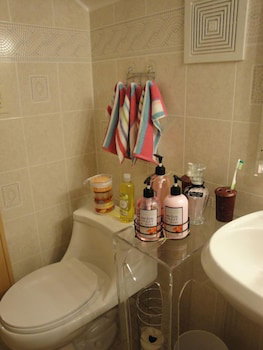 JARVIS Edgewater Park & Beach 5BD Villa - thumb 1