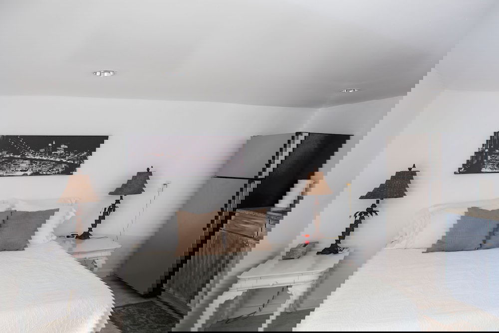 Magazine Mansion - thumb 1