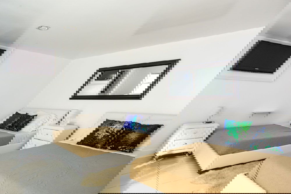 Magazine Mansion - thumb 6