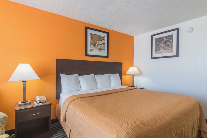 Motel 6 Liberal, KS - thumb 3