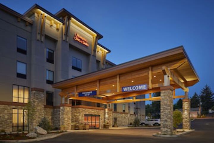 Hampton Inn & Suites Roseburg - thumb 0