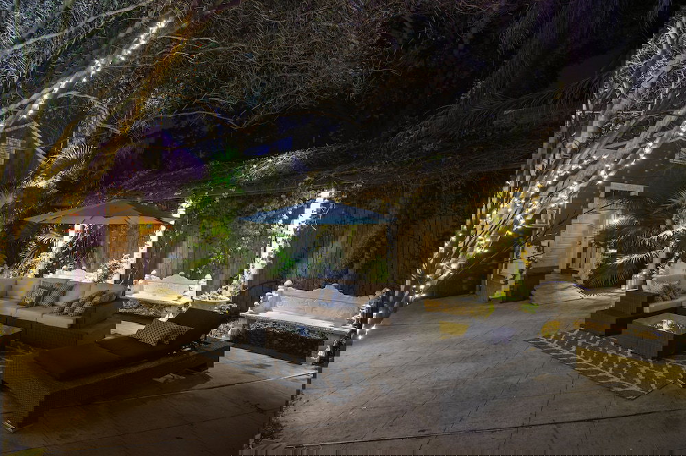 5 BR. Newly Renovated Next To French QT - thumb 2