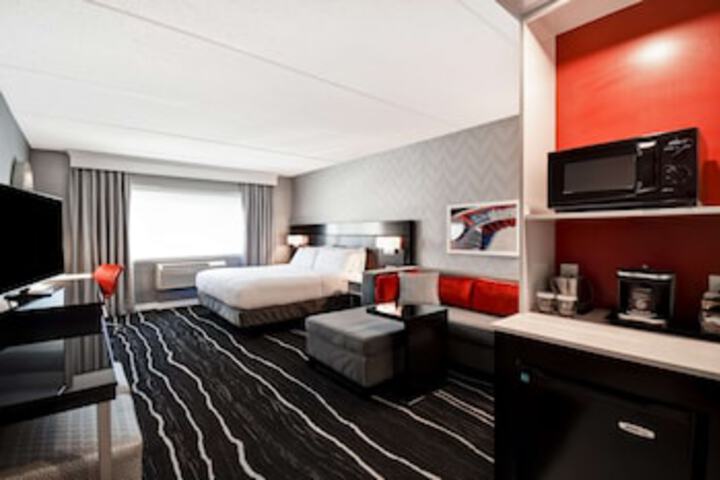 DoubleTree By Hilton Deadwood At Cadillac Jack's