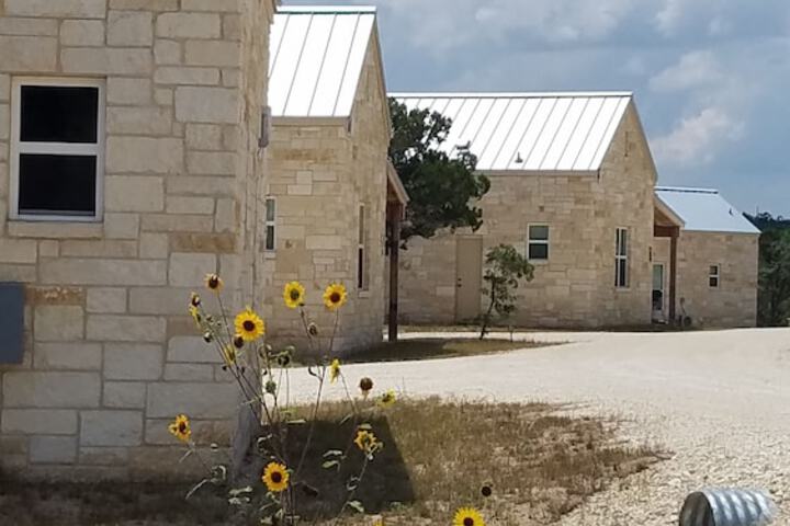 Hill Country Casitas - thumb 3