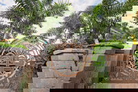 6West Beach Cottages