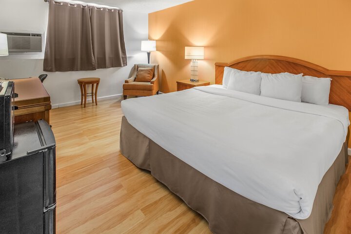 Econo Lodge - thumb 7