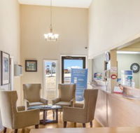 Econo Lodge - Tourism Bookings