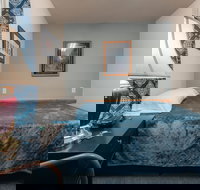 Moose Tracks B  B - USA Accommodation