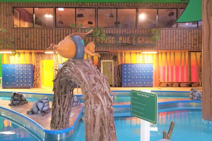 Splash Universe Resort - thumb 4