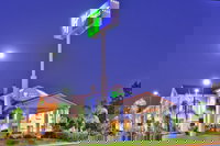 Holiday Inn Express Delano an IHG Hotel