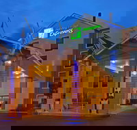 Holiday Inn Express Grants Pass an IHG Hotel - Tourism Bookings