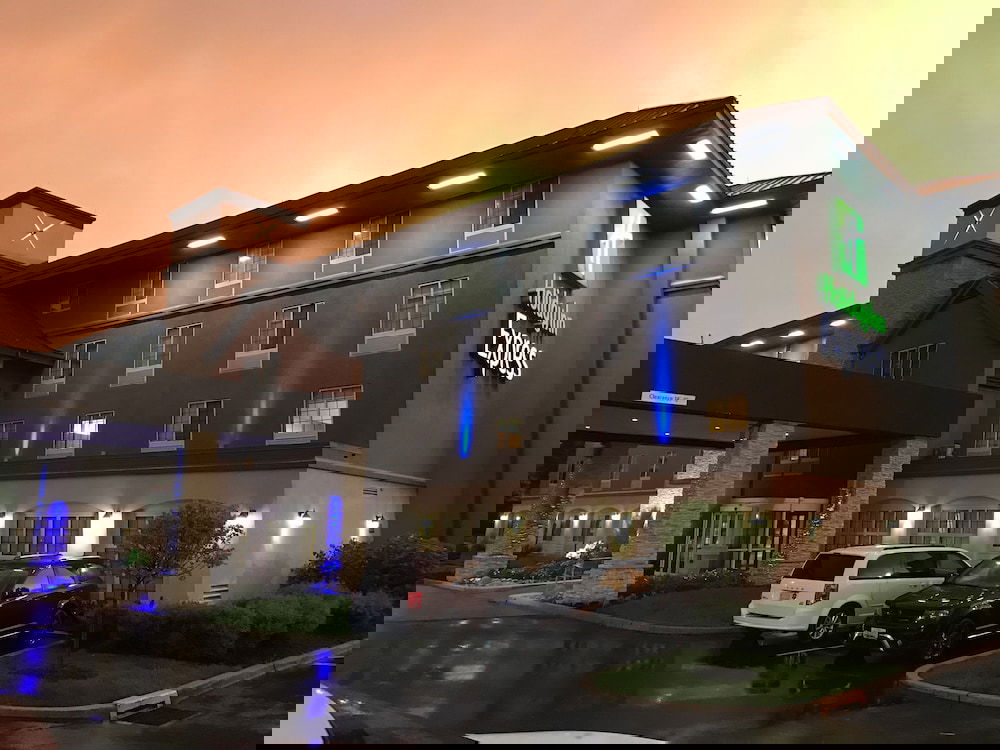 Holiday Inn Express Philadelphia NE - Langhorne, An IHG Hotel - thumb 0