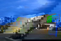 Howard Oh Tourism Bookings