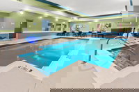 Holiday Inn Express  Suites Klamath an IHG Hotel