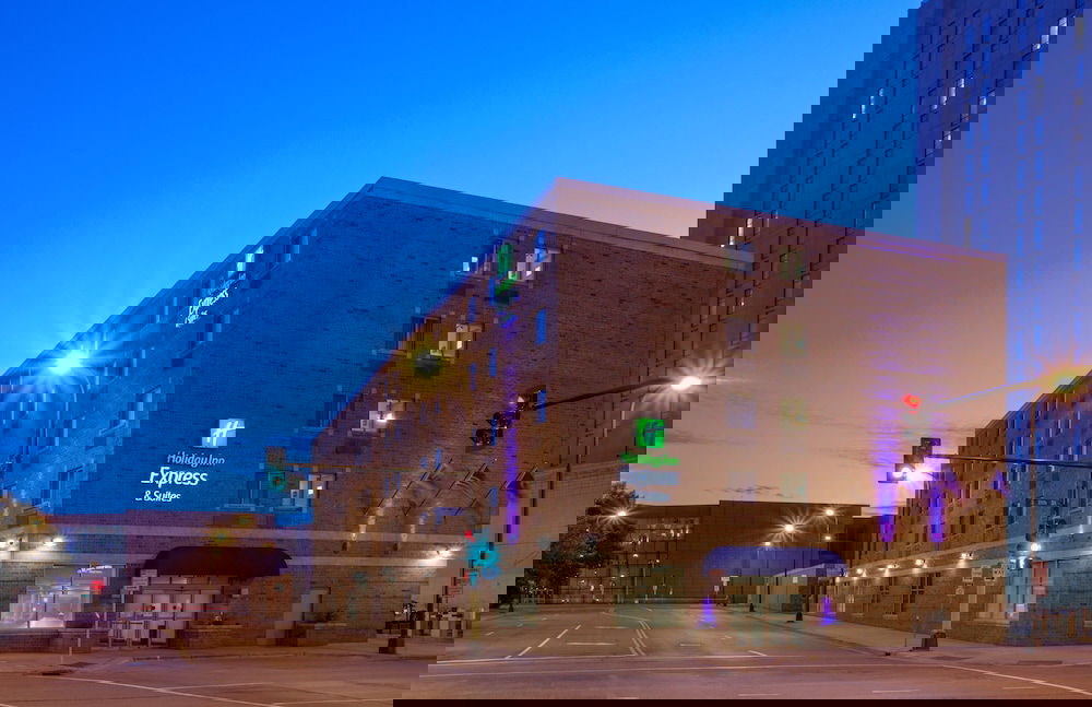 Holiday Inn Express Hotel & Suites Downtown Minneapolis, An IHG Hotel - thumb 2