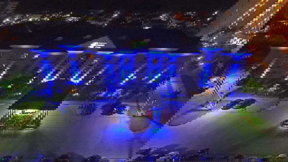 Holiday Inn Express Hotel & Suites South Padre Island, An IHG Hotel - thumb 0