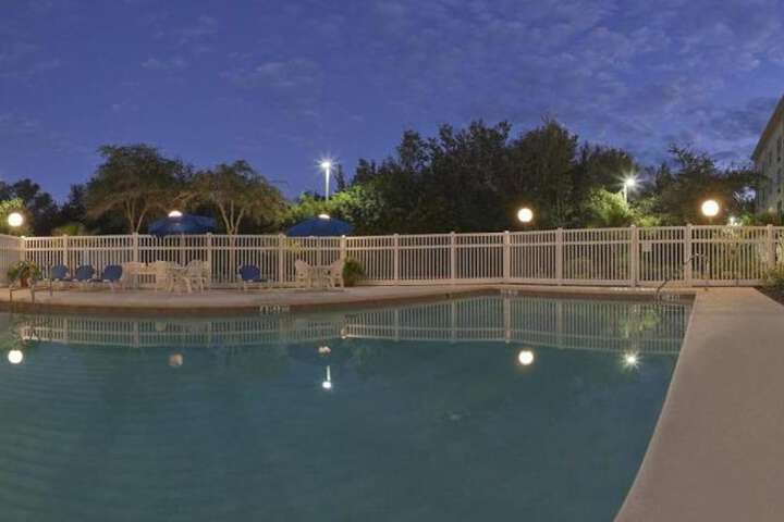 Holiday Inn Express Hotel & Suites Plant City, An IHG Hotel - thumb 6