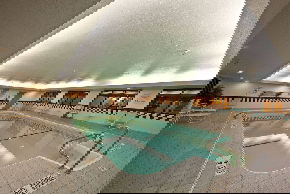 Holiday Inn Express Hotel & Suites Plymouth, An IHG Hotel - thumb 1