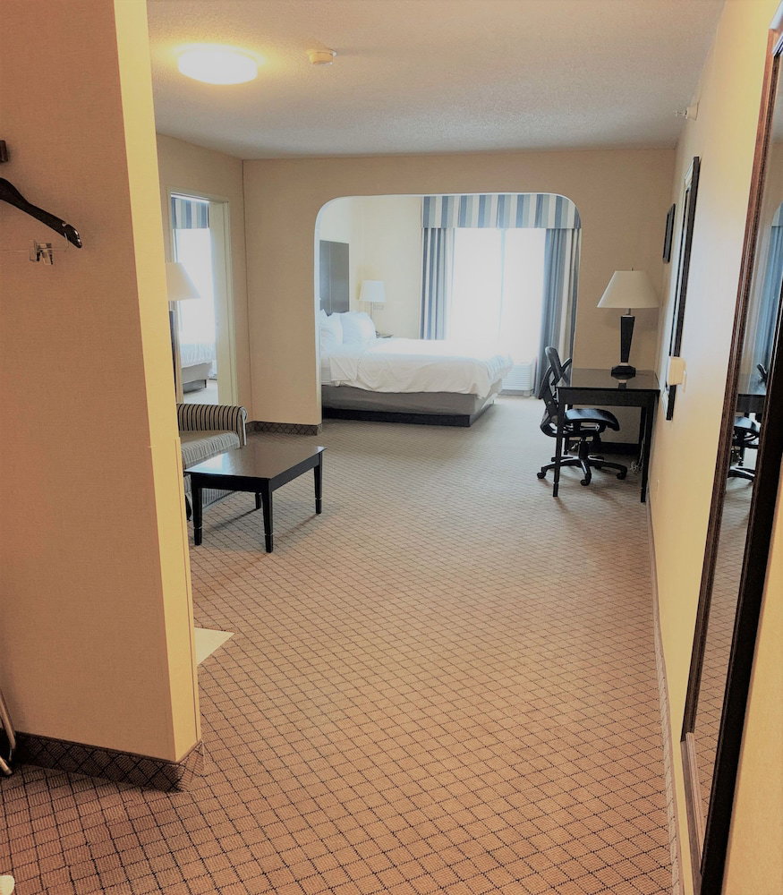 Holiday Inn Express Hotel & Suites Plymouth, An IHG Hotel - thumb 6