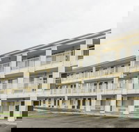 HomeTowne Studios by Red Roof Denver - Glendale/Cherry Creek - Tourism Bookings