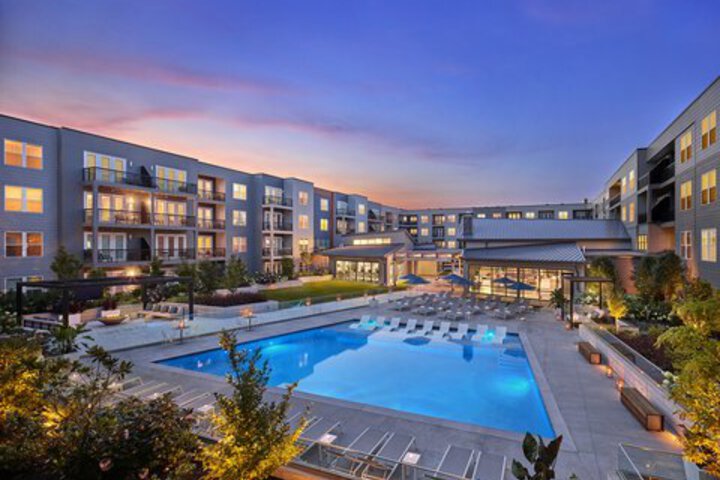 Ave King Of Prussia - thumb 6