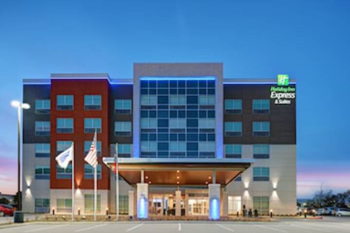 Holiday Inn Express & Suites Houston - Memorial City Centre, An IHG Hotel - thumb 0