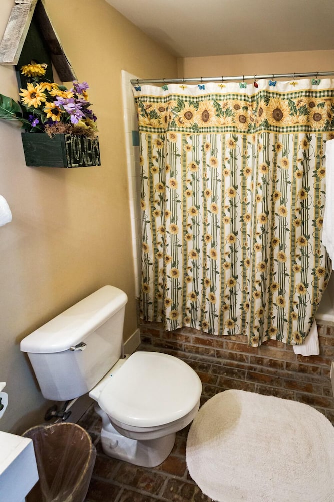 Equinox Inn At Biscuit Hill - thumb 4