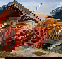 Alaska log cabins on the pond B  B - USA Accommodation