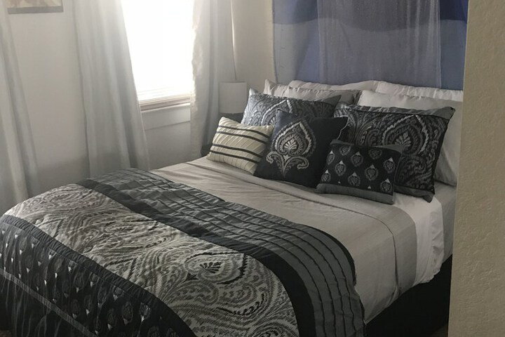 Celestial Rose Bed & Breakfast - thumb 6