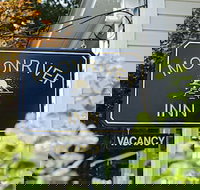 Moonriver Inn - China Accommodation