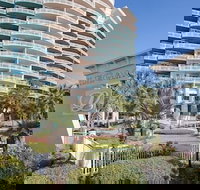 Legacy I 607 - Tourism Bookings