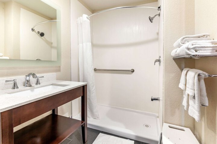 Quality Inn - thumb 7