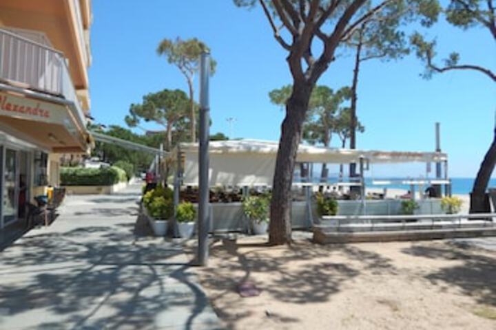 Tidelands 321 Two Bedroom Condo - thumb 4