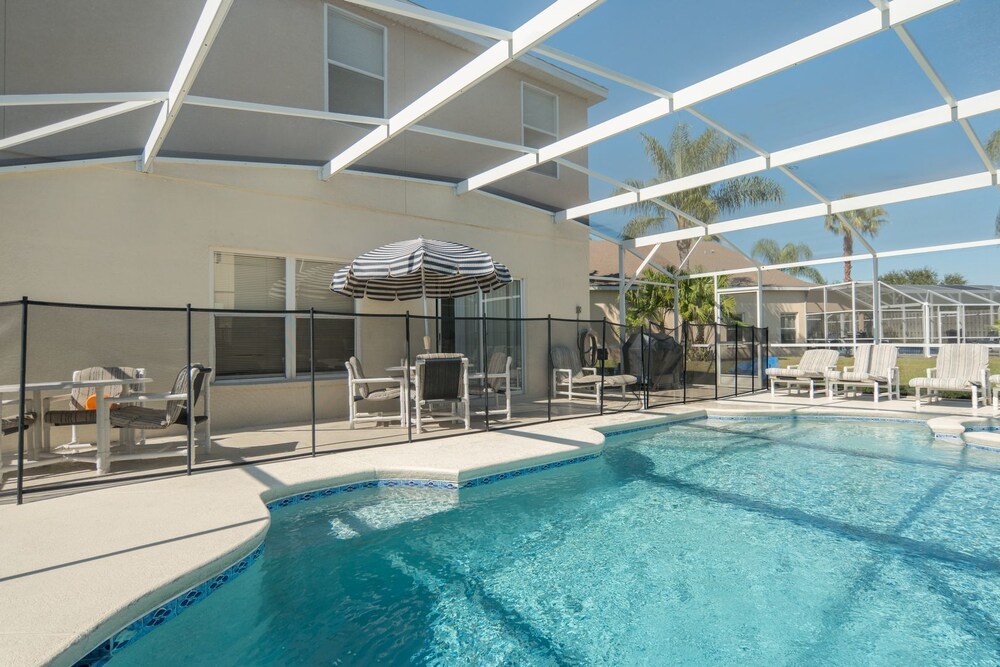 HL1002BD Hampton Lakes Seven Bedroom Home - thumb 2