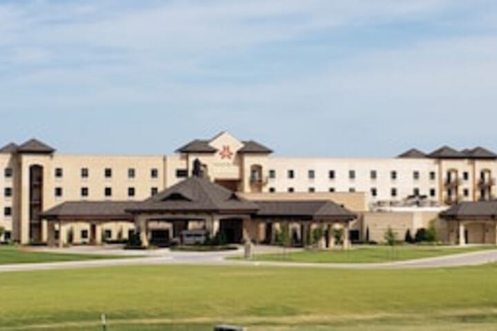 Shangri-La Resort - thumb 0