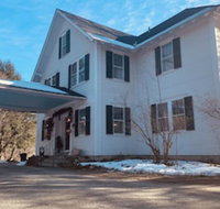 Treehouse Village Inn - Tourism Bookings