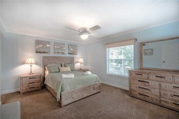 Pointe Condo 201 Two Bedroom Condo - thumb 4