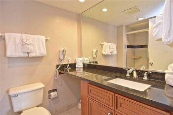 Palm Bay Club G34 One Bedroom Condo - thumb 6