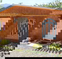 Yellowstone's Treasure Cabins - Tourism Bookings