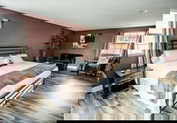 Wine Suite at Rellik House. Winery  Alpaca Farm