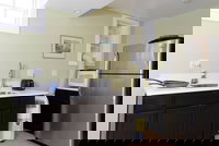 LUX Suites in the Heart of Santa Monica