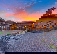 Palisades Estate 5 BR by Casago - Tourism Bookings