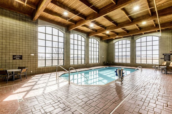 Holiday Inn Express & Suites Cedar Falls - Waterloo, An IHG Hotel - thumb 2