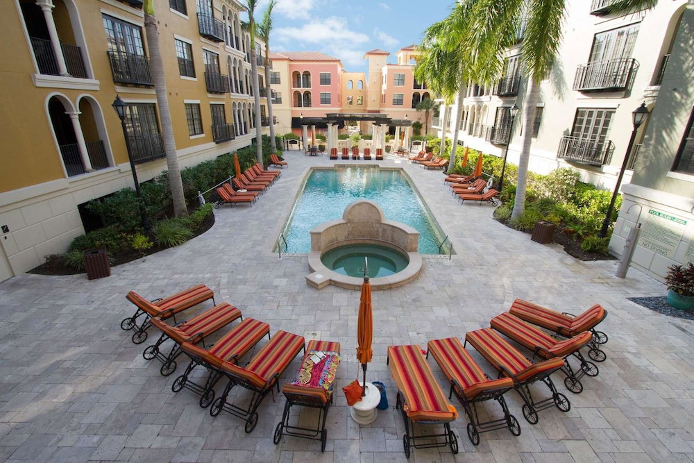 The Residences At Coconut Pointe 8203 - thumb 2