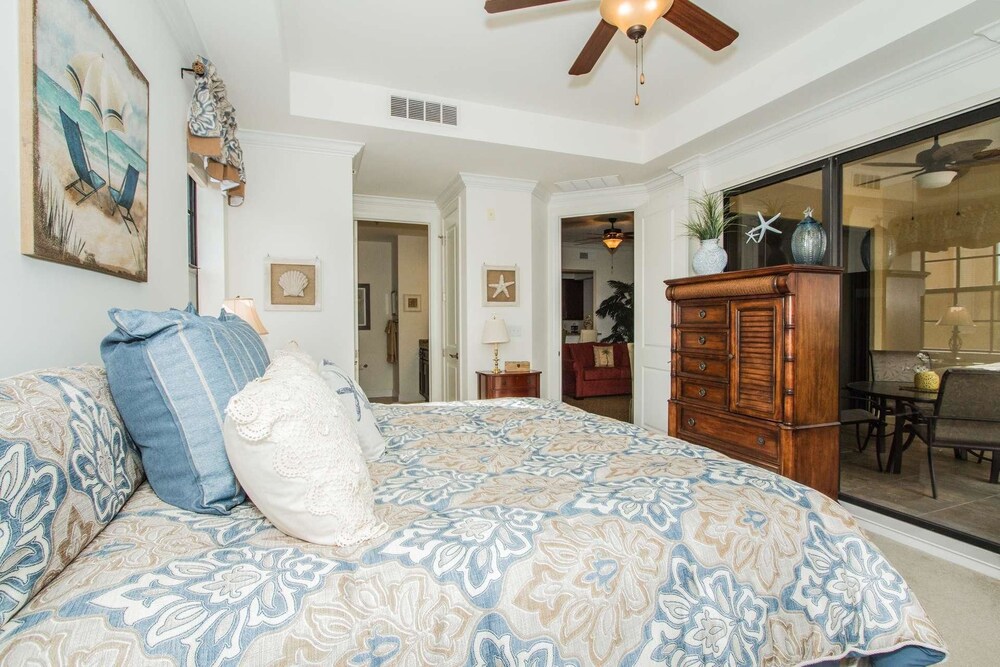 The Residences At Coconut Pointe 8203 - thumb 6