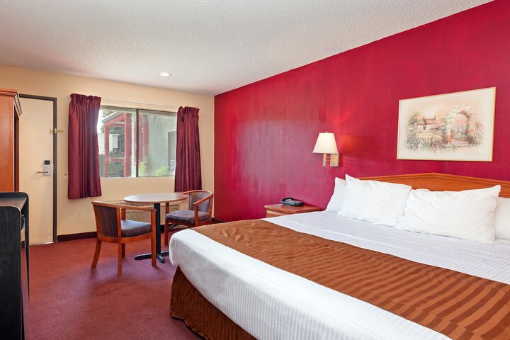 Americas Best Value Inn & Suites Bakersfield Central - thumb 5