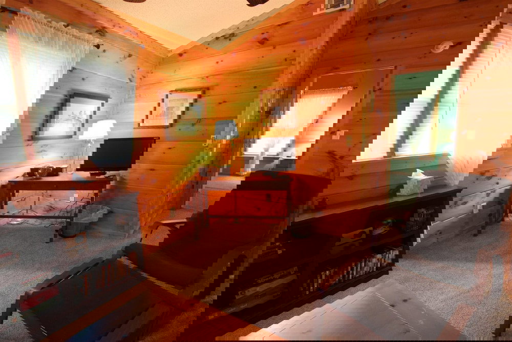 Laughing Bear Cabin - thumb 6