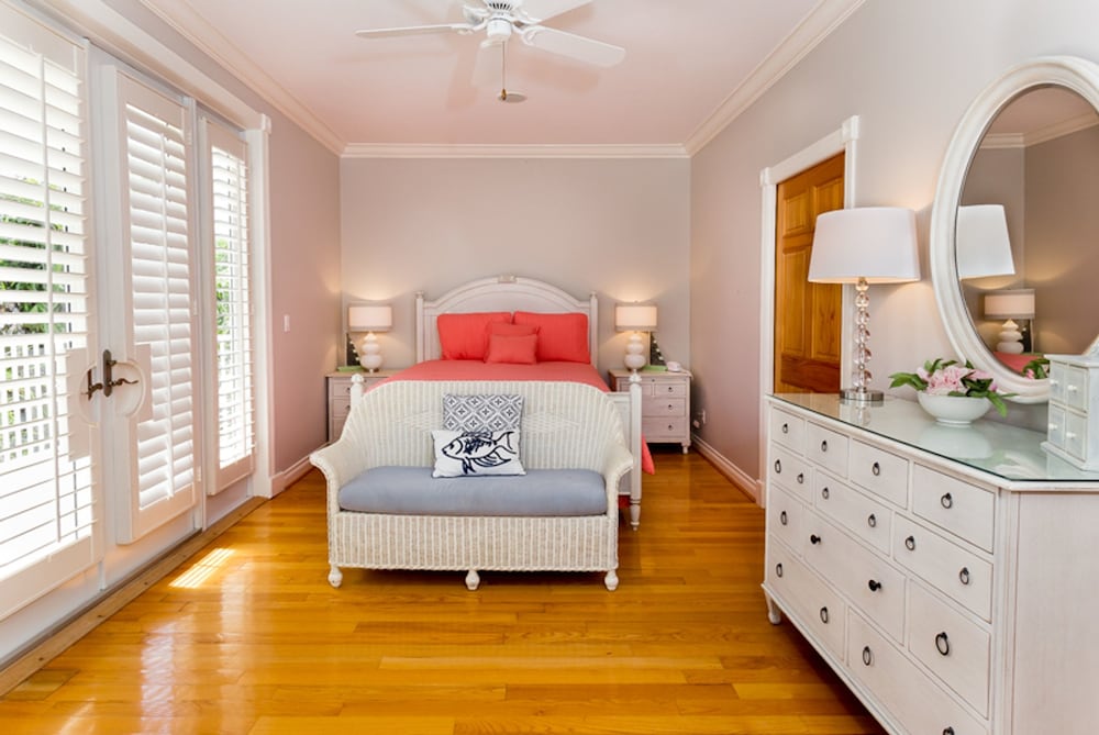 Rainbows End - thumb 3